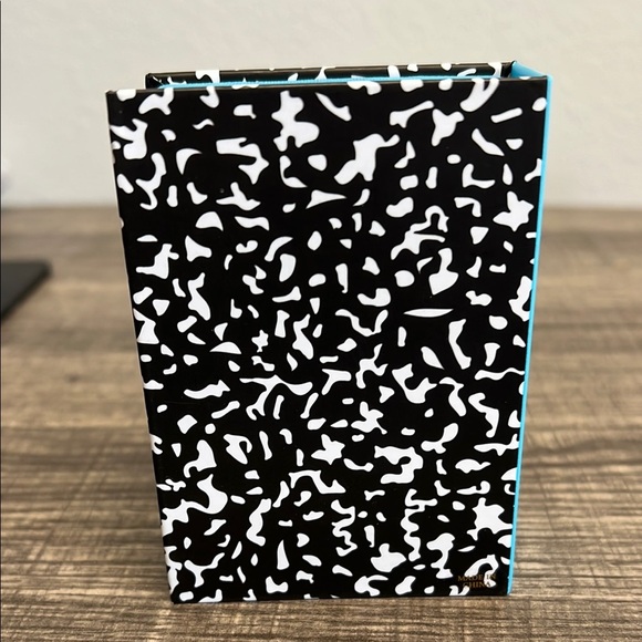 Whimsical Pencil Earrings ✏️🍎 - Picture 3 of 6